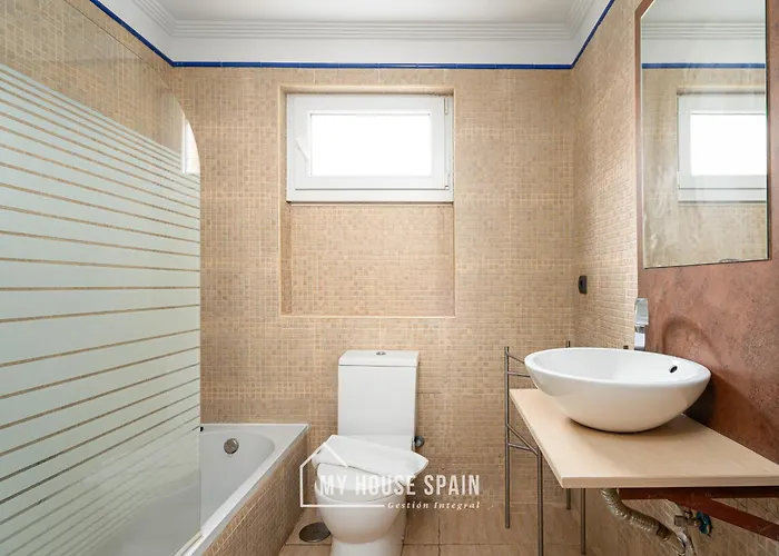 Myhousespain - Piso Reformado En El Centro Χιχόν