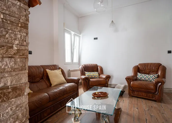 Myhousespain - Piso Reformado En El Centro Χιχόν