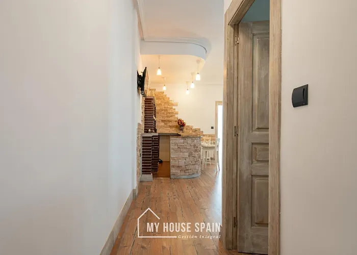 Myhousespain - Piso Reformado En El Centro Gijón